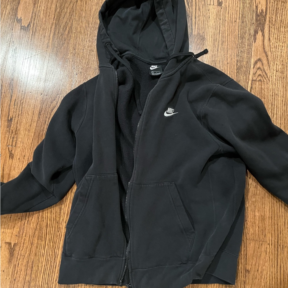 Nike zip up hoodie size large men’s used. Broken zipper